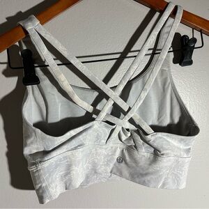Lululemon energy bra size 8